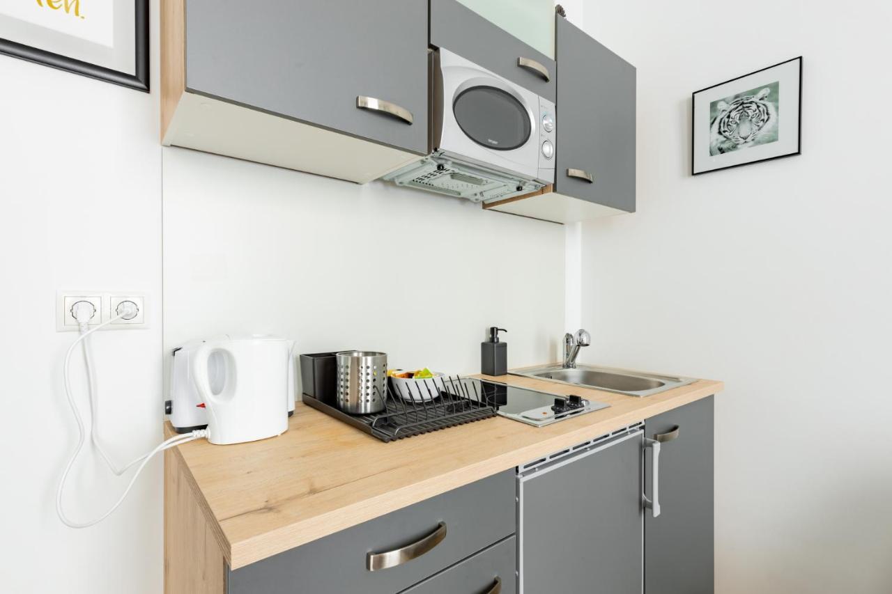 Budget Rooms West With Shared Kitchen Viena Exterior foto
