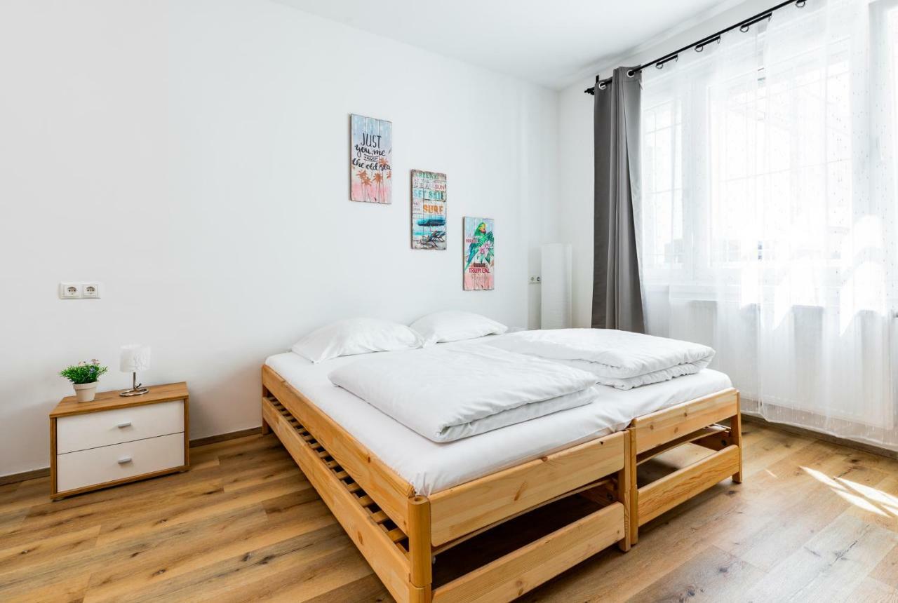 Budget Rooms West With Shared Kitchen Viena Exterior foto